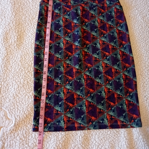 - Lula Roe Skirt - Picture 5 of 8